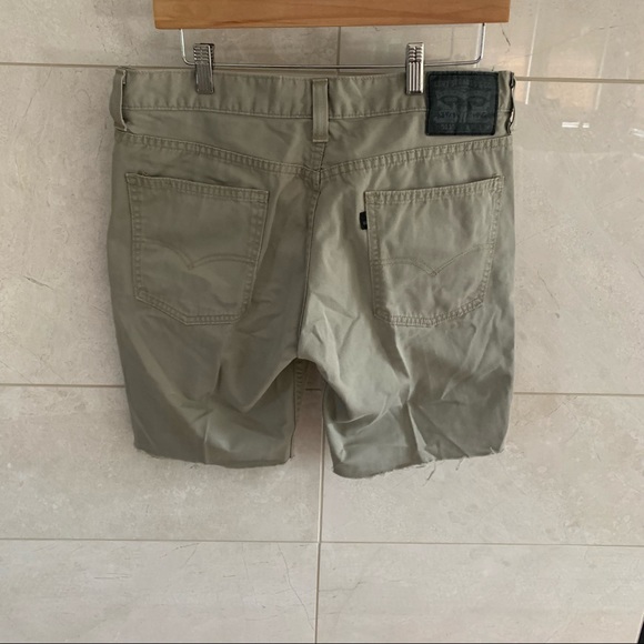 Men’s Size 34 Levi 511 Vintage Cut Shorts - Picture 2 of 4